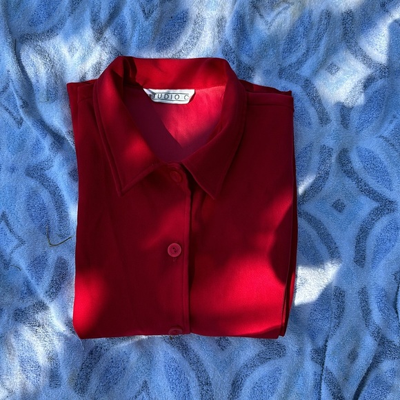 Studio C Red Faux Suede Short Sleeves Blazer Button Up Blouse Slits on Sides 16 - Picture 15 of 15